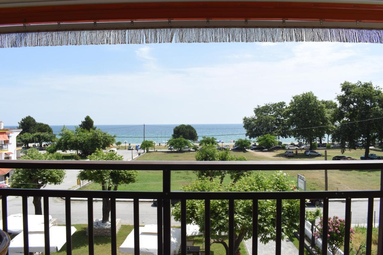 Hotel Lefkes Paralia Skotinis Exterior photo