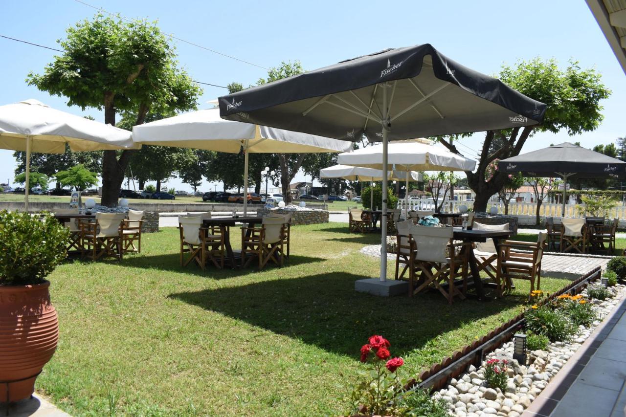 Hotel Lefkes Paralia Skotinis Exterior photo