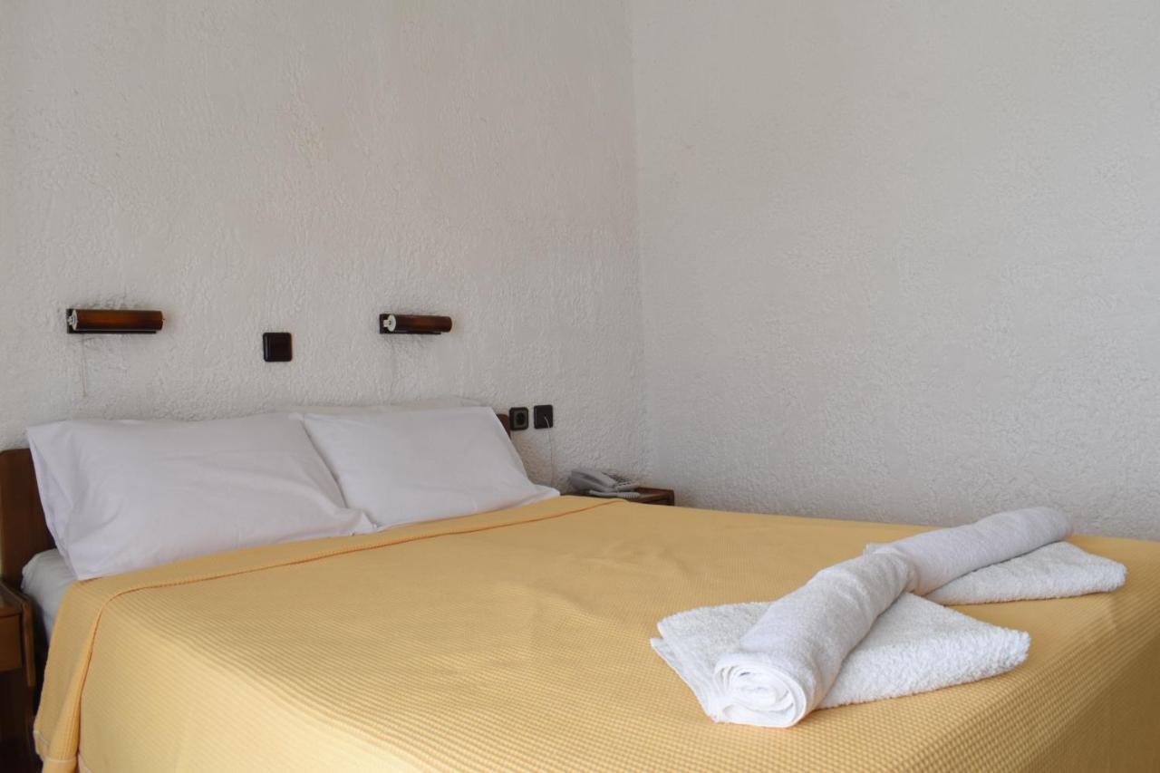 Hotel Lefkes Paralia Skotinis Exterior photo