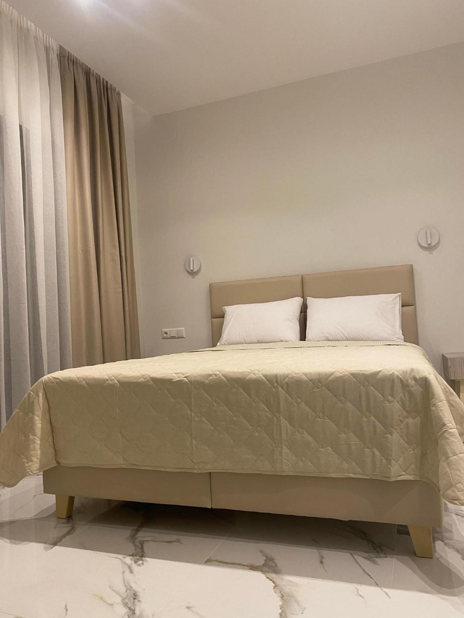 Hotel Lefkes Paralia Skotinis Exterior photo