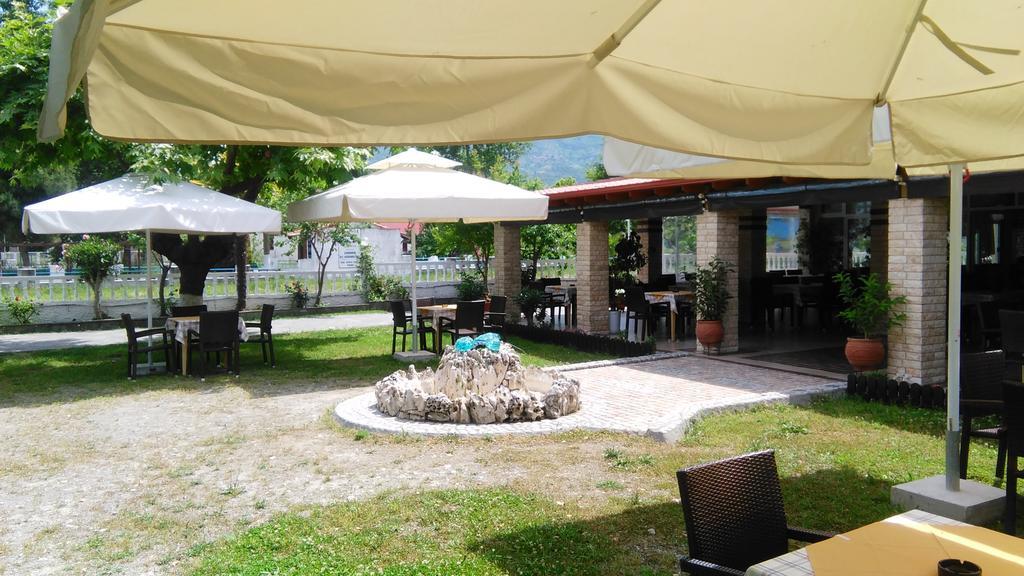 Hotel Lefkes Paralia Skotinis Exterior photo