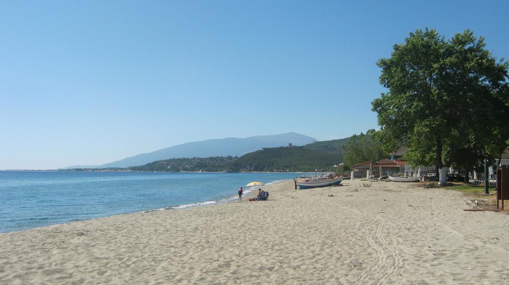 Hotel Lefkes Paralia Skotinis Exterior photo